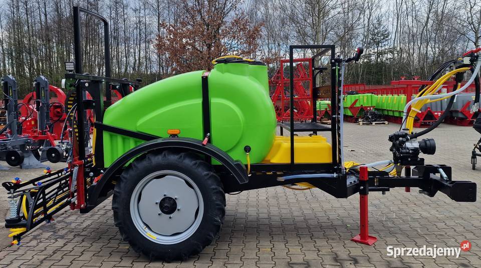 Opryskiwacz polowy przyczepiany 1200 litrów na wielkopolskie