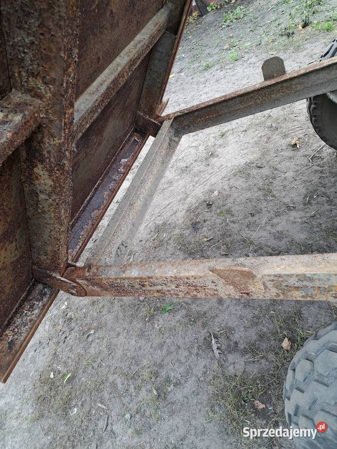Przyczepa jednoosiowa wywrotka na tył nieuszkodzony Gizałki sprzedam