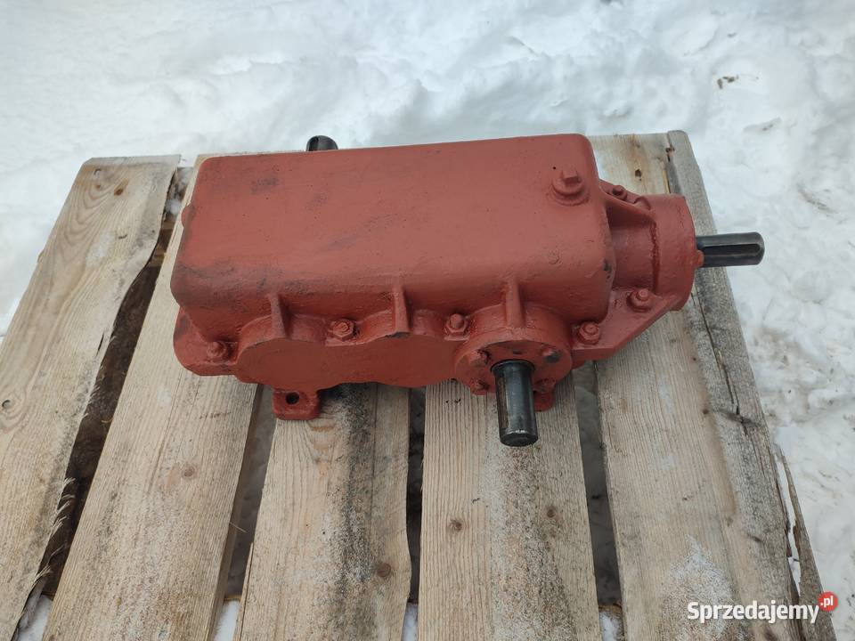 Przekładnia kątowa do rozrzutnika czarna Sędziszów sprzedam