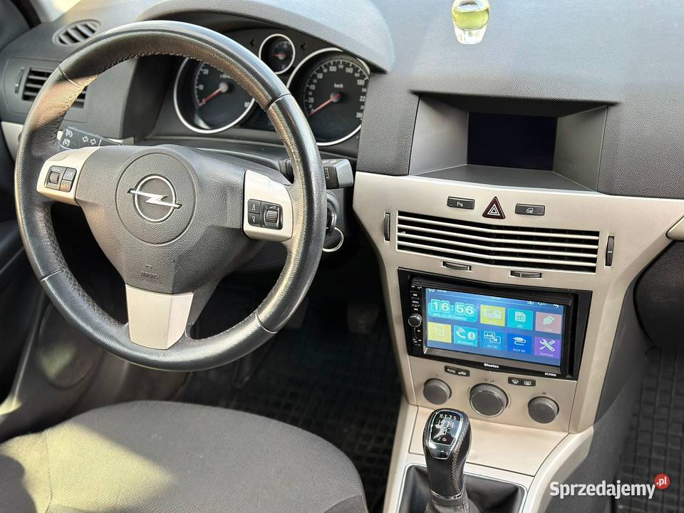 Opel Astra H 16 2007 GTC Super stan niski Astra Wieluń sprzedam