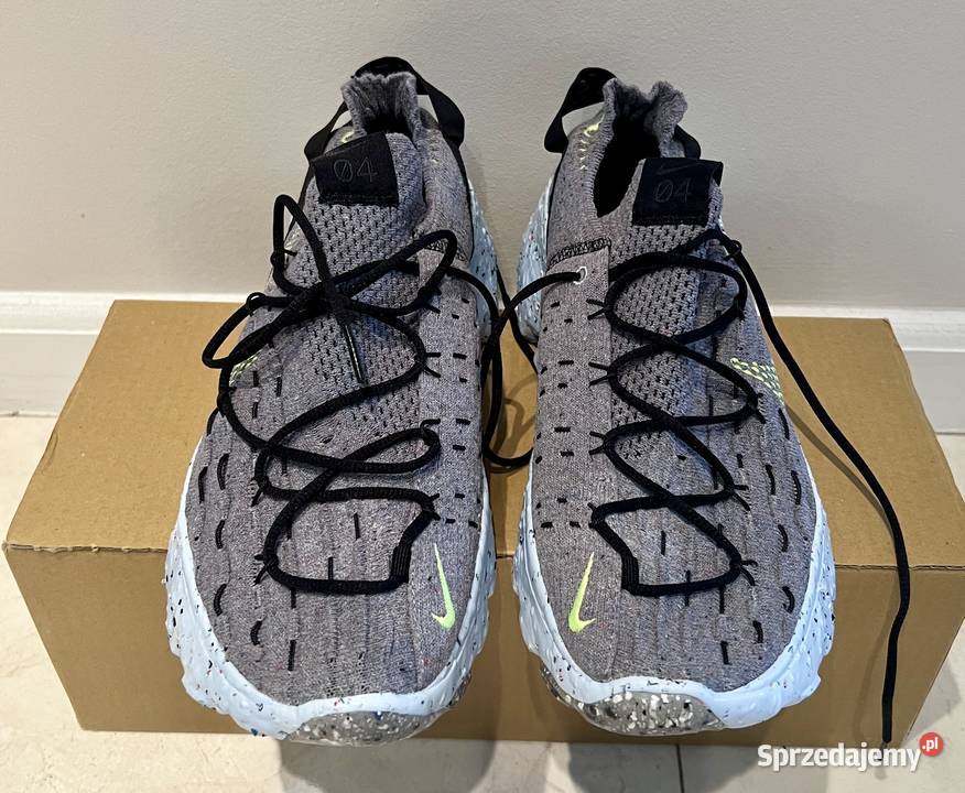Buty męskie Nike Space Hippie 04 45