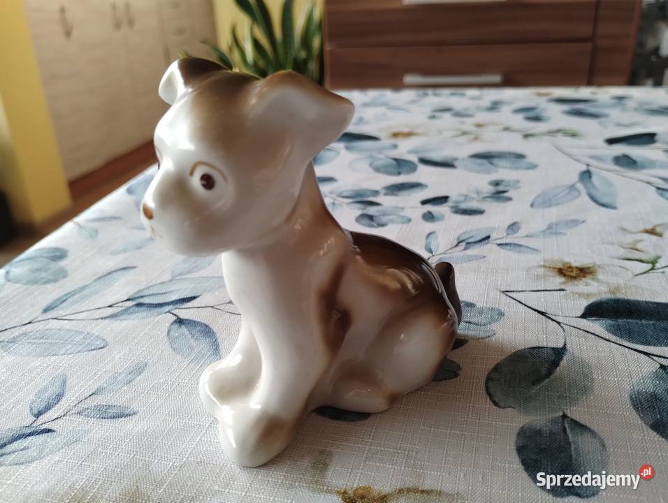 PRL figurka pies Łomonosow porcelana Łódź