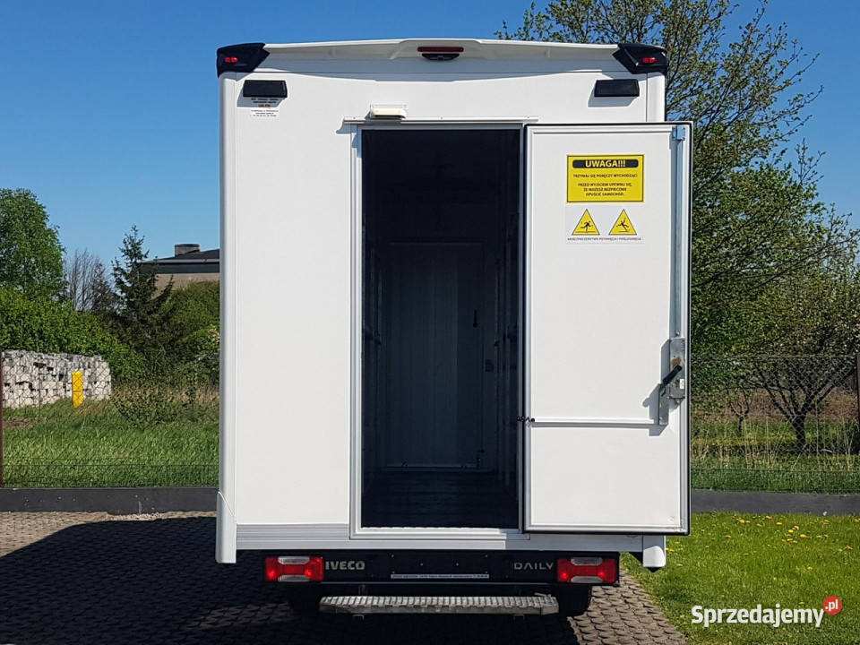 Iveco Daily KONTENER NISKOPODŁOGOWY 443x223x242 klimatyzacja Poręba