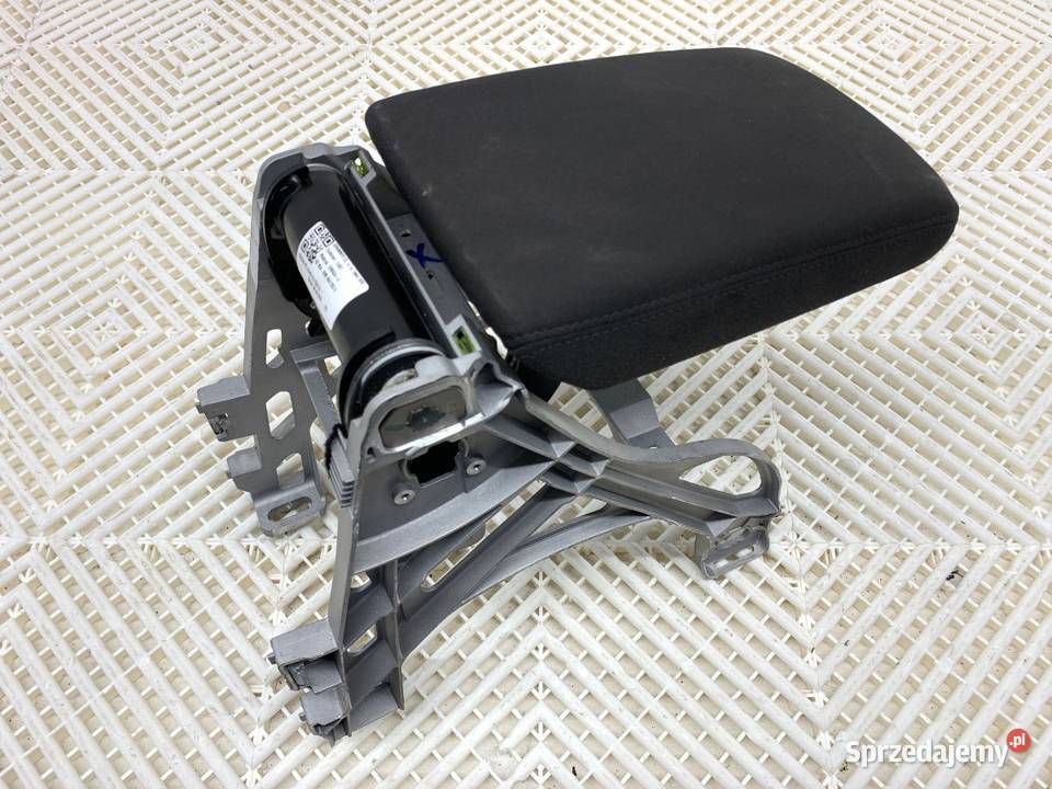 PODŁOKIETNIK AUDI A4 B9 Kombi 8W0864283A podkarpackie