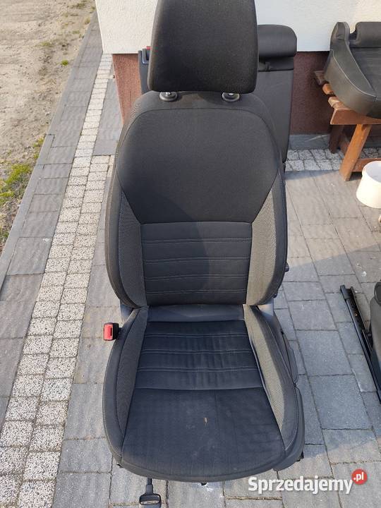 Fotele Skoda Octavia 3 kombi osobowe Drwalew