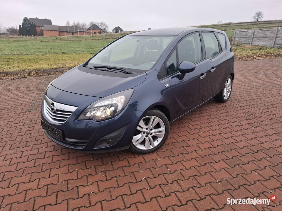 Opel Meriva14 BenzynaSerwisBogata wersjaZadbany wielofunkcyjna kierownica sprzedam