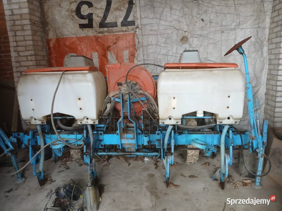 Siewnik pneumatyczny do kukurydzy Świdnik