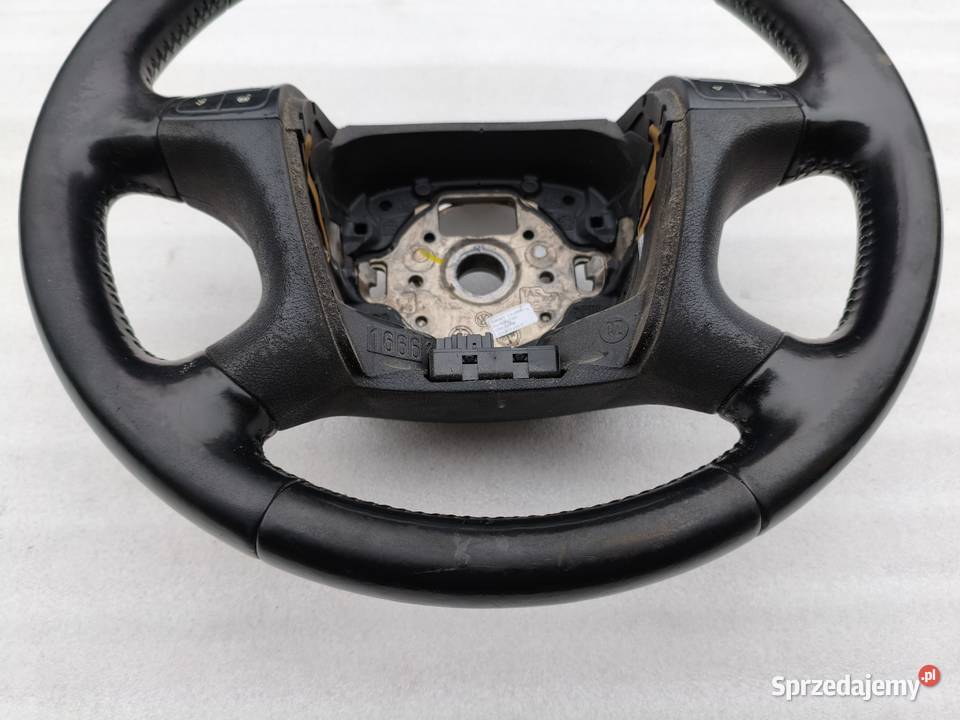 Skórzana Kierownica Multifunkcyjna Skoda Octavia Wyszków