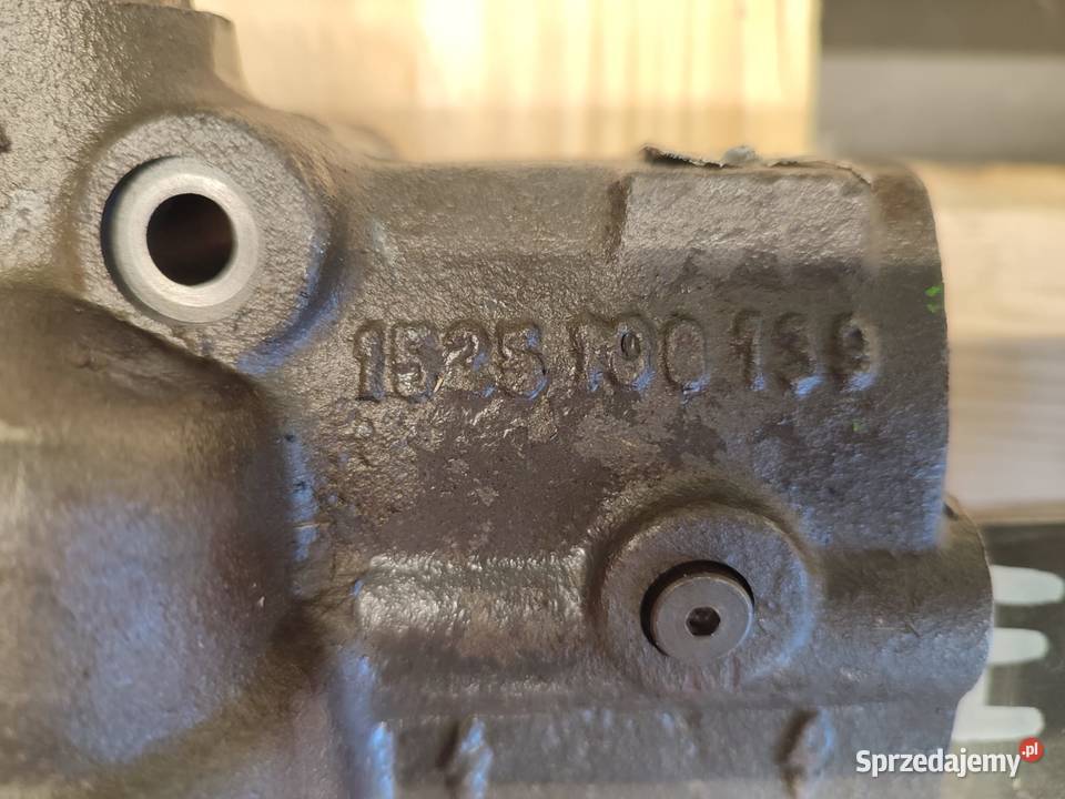 Rozdzielacz 3387006M2 EHR 1525100139 Massey Wilkowo sprzedam