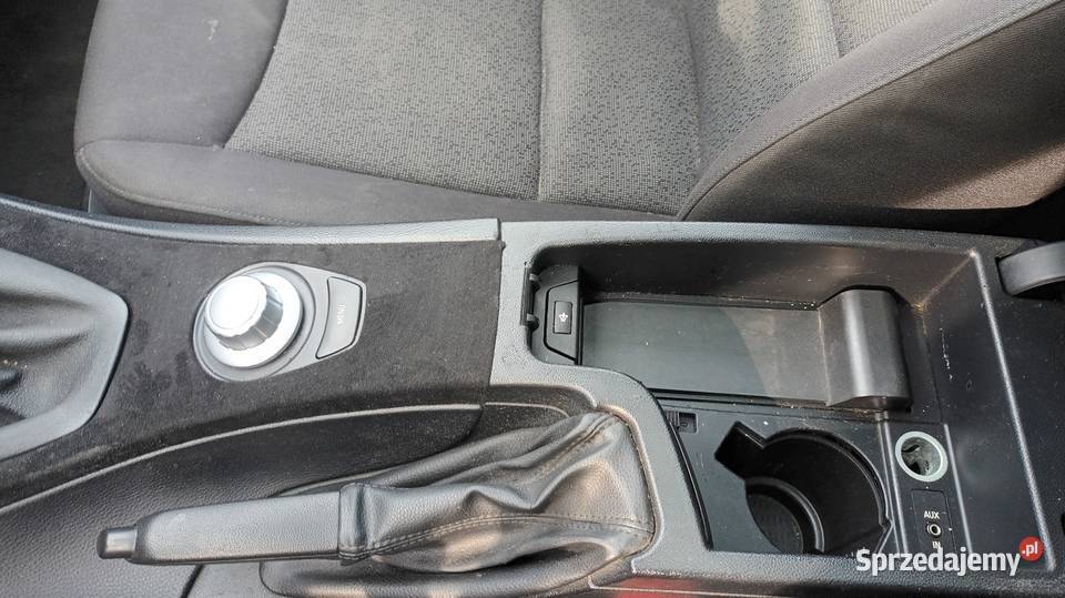 ZamianaBMW 320i E90 Nawi GrzaneFotele Aux 6bieg klimatyzacja