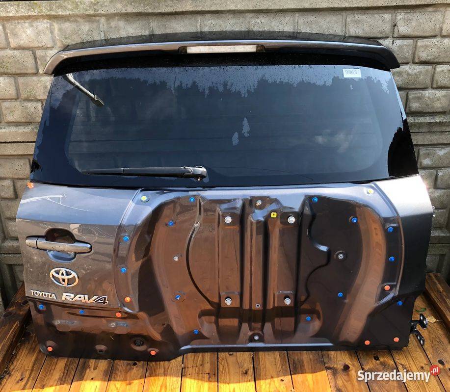 TOYOTA RAV4 XA30 III LIFT 2011R TYLNA KLAPA świętokrzyskie Skarżysko-Kamienna