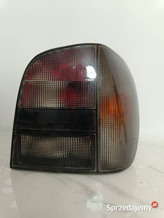 Lampa prawa VW polo 6n Black Hella Tyc Bydgoszcz