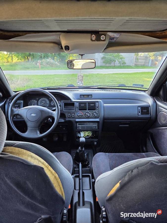 Ford escort 18 benzyna benzyna Escort Pęczniew