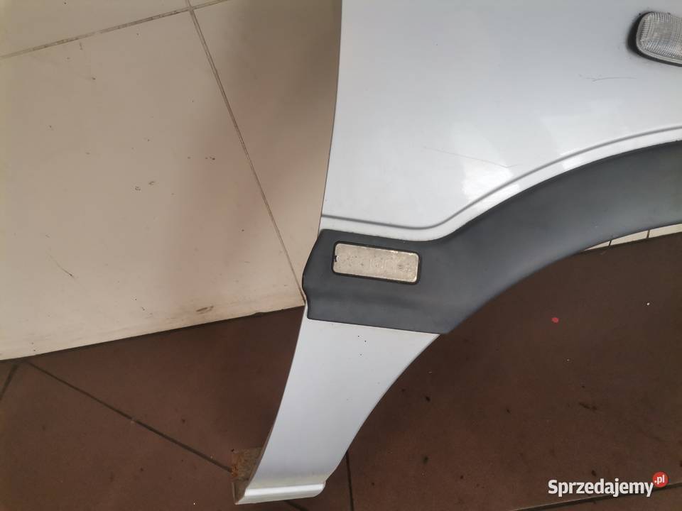 OPEL ZAFIRA A BŁOTNIK PRAWY PRZEDNI PRZÓD Z157 Nowy Sącz