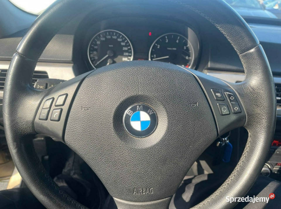 BMW 318 Bezwypadkowy Xenon klimatronik E90 elektrochrom. lusterka boczne