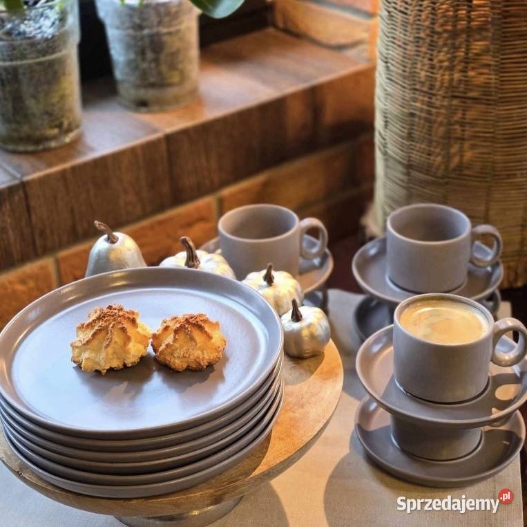 99 Talerze z kubkami 18 elementów szare Zabrze