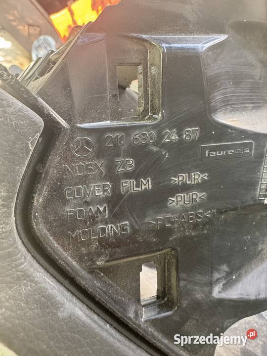 Schowek Mercedes Benz W211 2116802487 Schowki, półki Rypin sprzedam