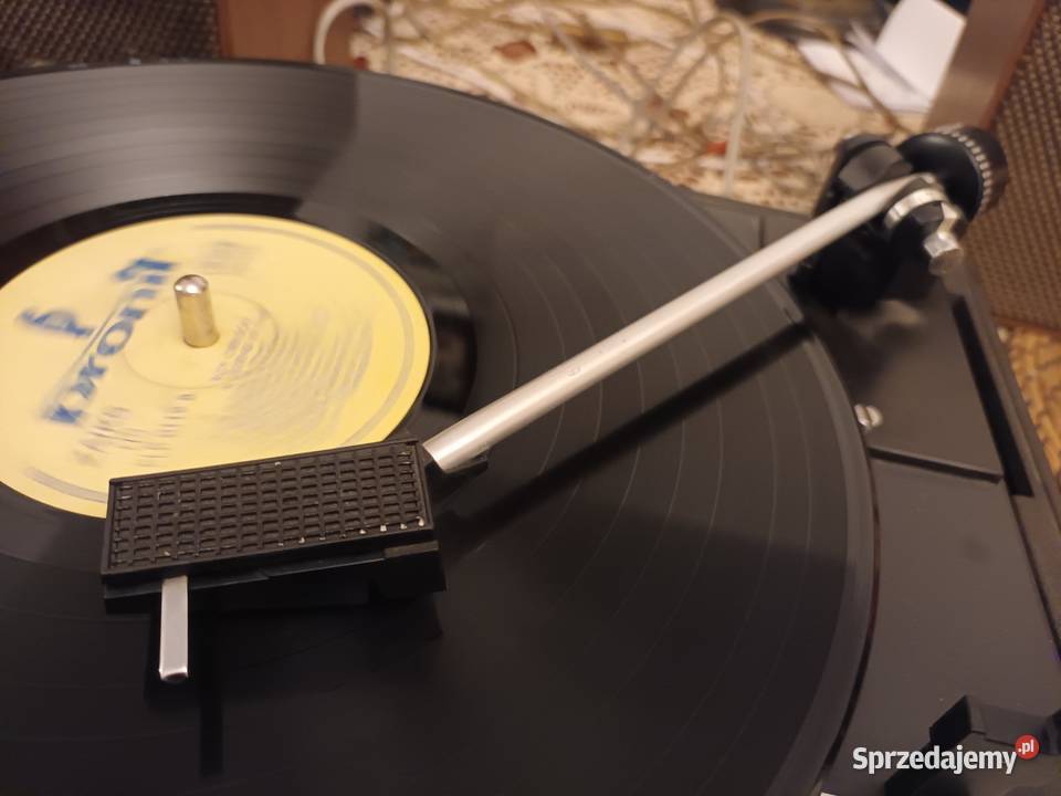 Dual P 60 1214 Gramofon automat z wzmacniaczem