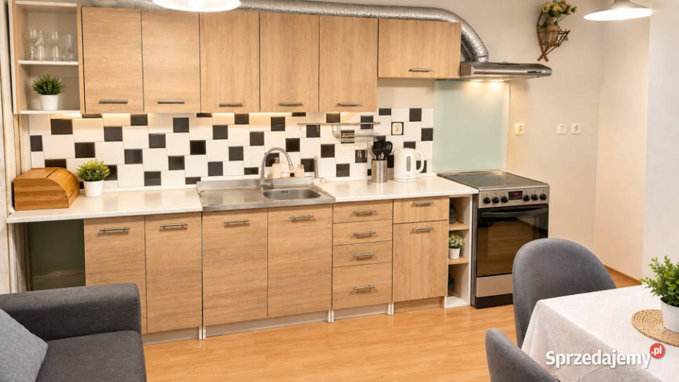 Sprzedam 2 pokoje garaż piwnica loggia 595m2