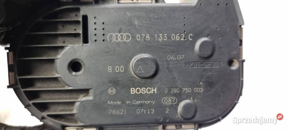 PRZEPUSTNICA AUDI S8 D3 078133062C Lipno