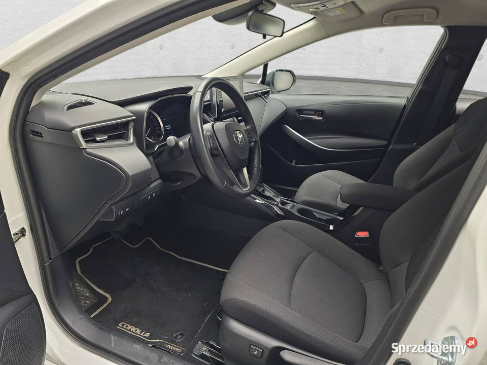 Toyota Corolla E21 2019 Sedan / Limuzyna Corolla Komorniki