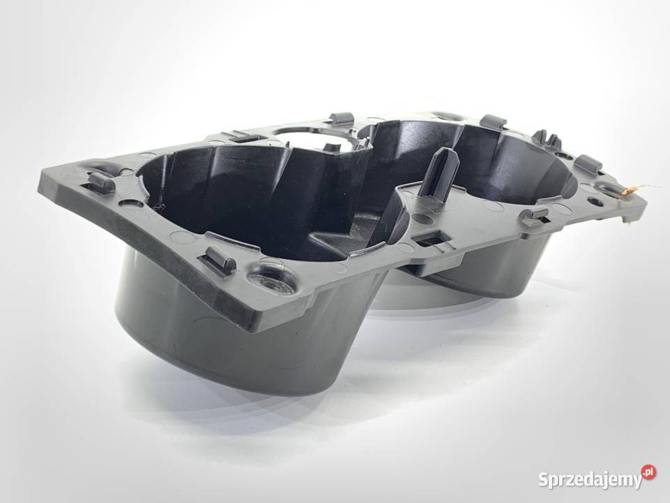 UCHWYT NA NAPOJE VOLVO V40 Hatchback KUBKI osobowe podkarpackie sprzedam