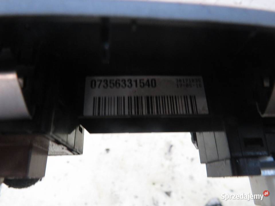 PRZYCISK SZYB LEWY PRZÓD FIAT 500X 7356331540