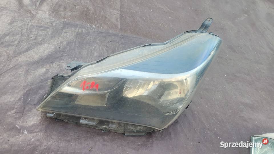 TOYOTA YARIS III LIFT 13 LAMPA LEWA PRZÓD Lampy przednie