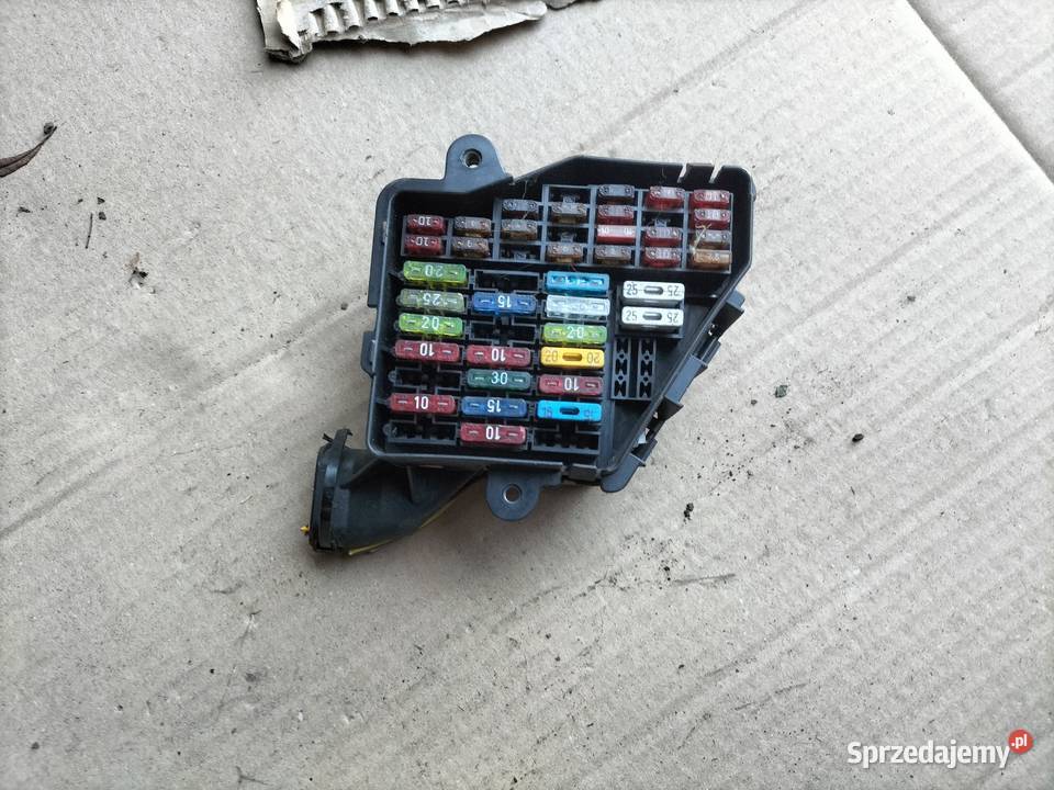 VW GOLF 4 MK4 SKRZYNKA BEZPIECZNIKÓW KONSOLI Kamień-Kolonia sprzedam