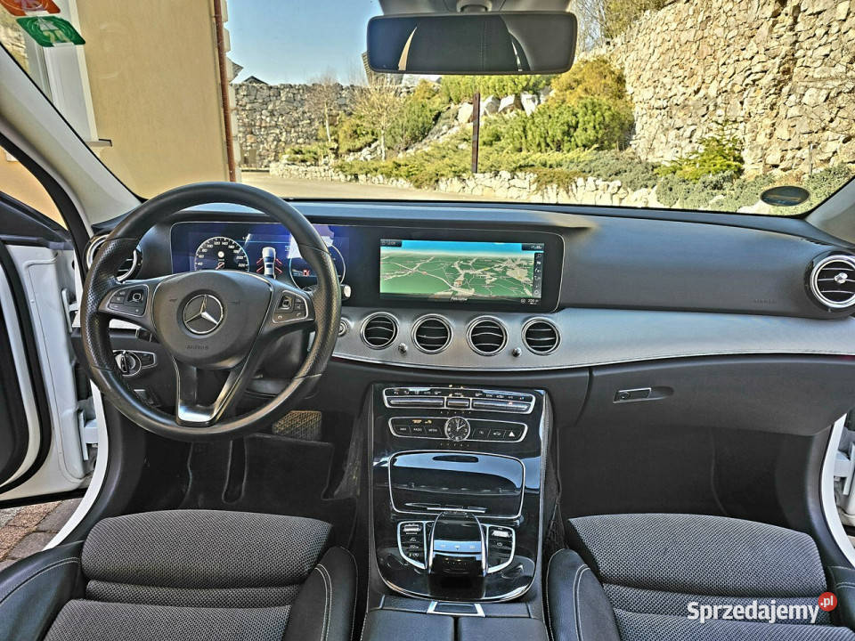 Mercedes E 220 195 Avangarda Wirtual Ambiente 195KM Zagnańsk