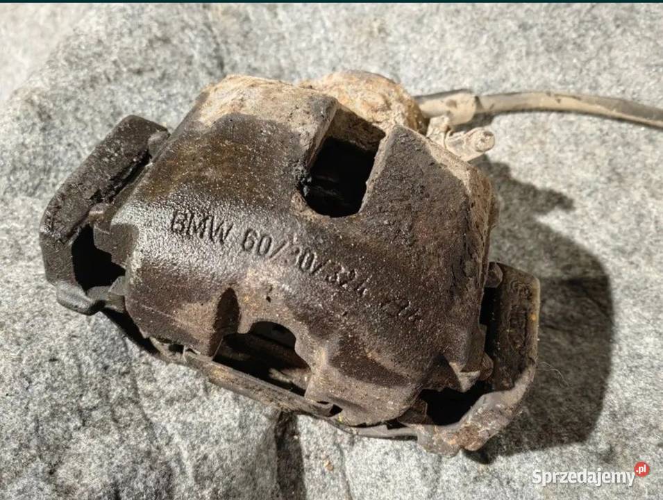Zacisk hamulcowy prawy przód BMW E38 m60 m62 Zaciski i jarzma Żory