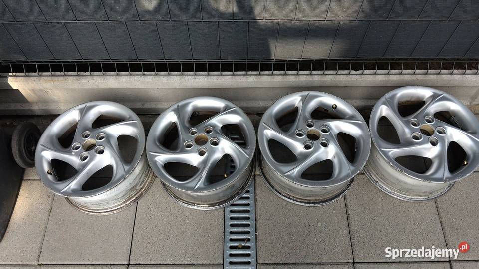 Felgi aluminiowe 15 Alufelgi Toyota Celica Samochodowe Kłobuck