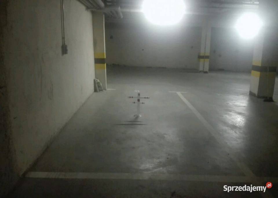 Sprzedam miejsce postojowe w garażu podziemnym