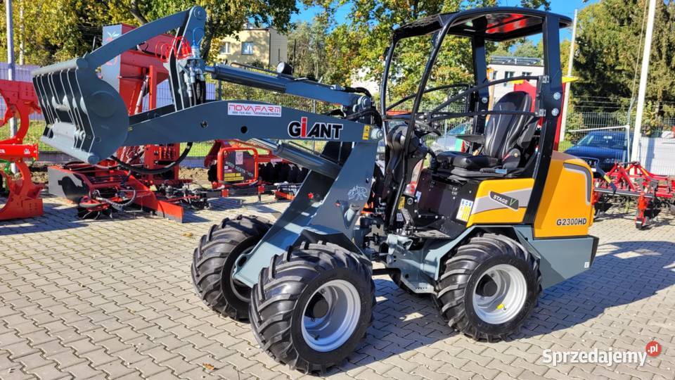 Sprzedam ładowarkę GIANT G 2300 HD Biała Rawska