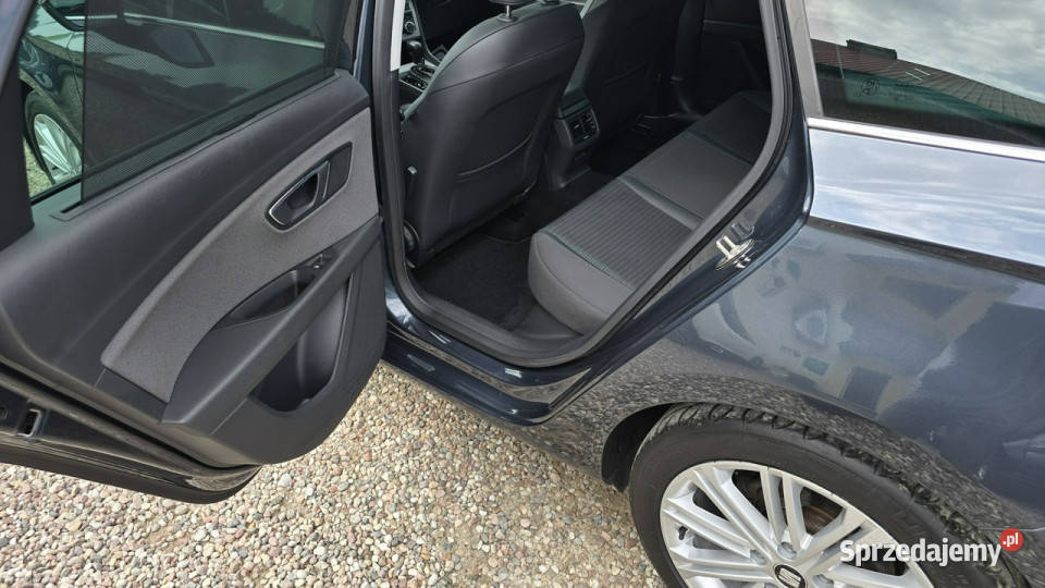 Seat Leon Sportstourer Xcellence Full LED ACC Kombi Zieleniewo sprzedam