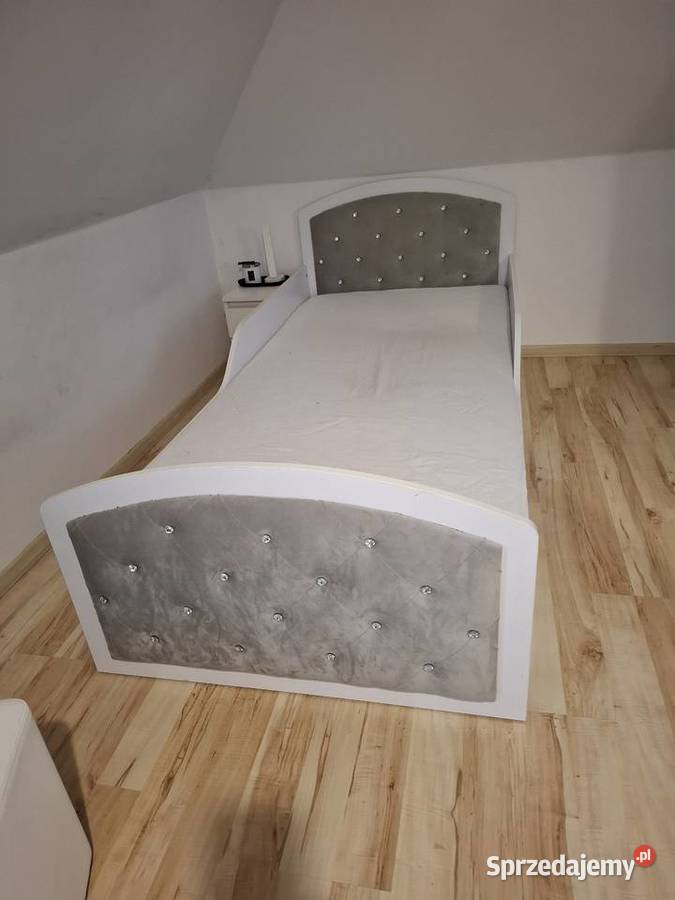 Łóżko z materacem Dąbrowa Tarnowska