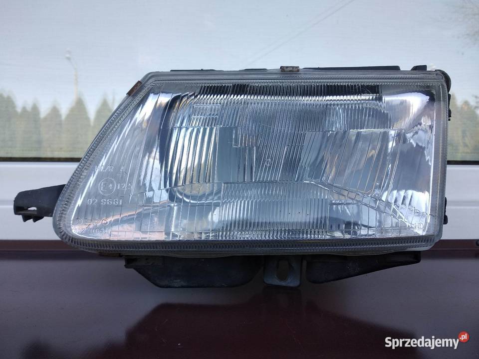 Citroen Saxo lampa przednia lewa reflektor przód Lampy przednie