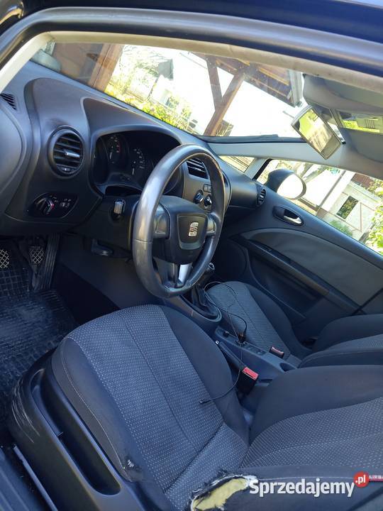 Seat Leon 2 2010 polift czarny podkarpackie Nowy Żmigród sprzedam