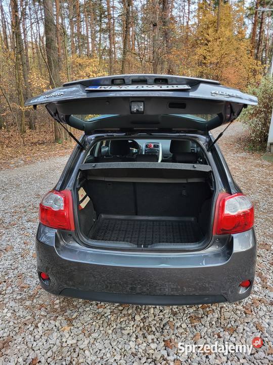 Auris 16 benzyna 136 Marki