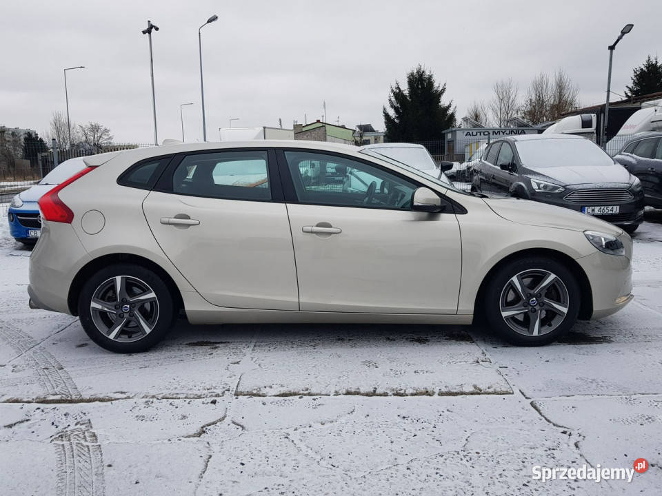 Volvo V40 20 T2 Benzyna Nawigacja Skóry Włocławek