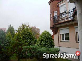 Do Sprzedania Dom w stylu Pałacowym w Mławie asfalt