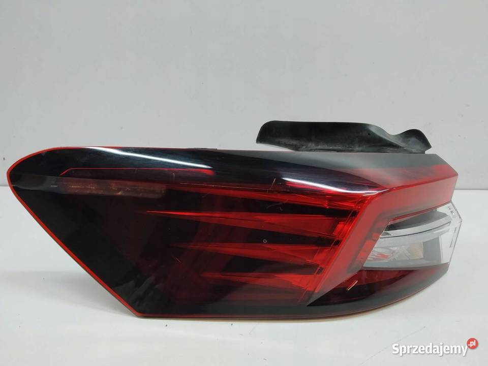 LAMPA TYŁ LEWA EU SEDAN HB 3P0945207 Skoda sprzedam