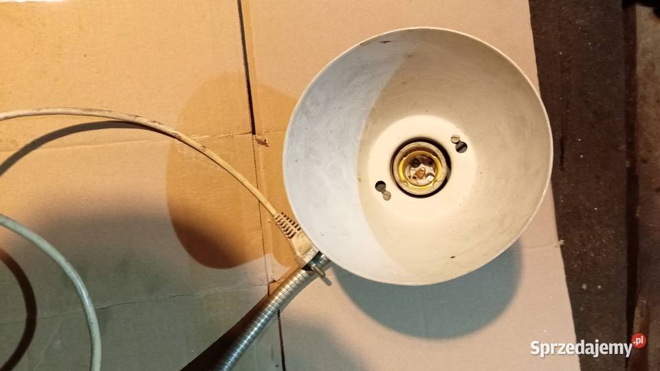 Lampa warsztatowa przykręcana do blatu z prl Wałbrzych