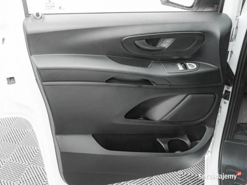 Mercedes Vito DW3YA4620 163 Kcof Czcof Ekran bluetooth Gdańsk