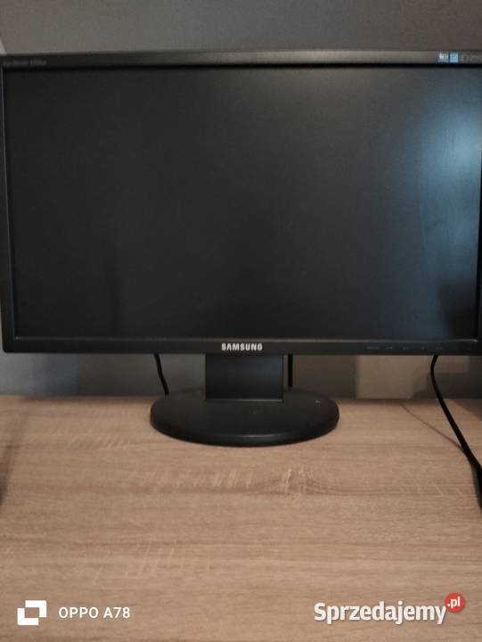 Monitor Samsung z komputerem Arno Bochnia
