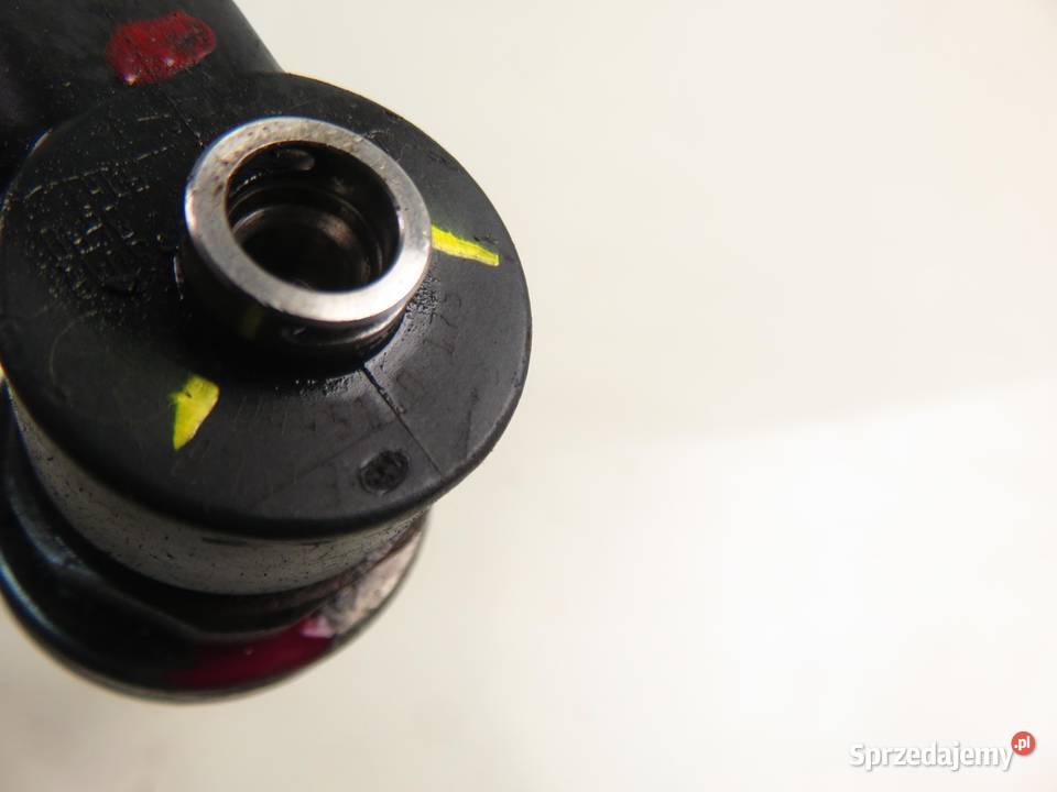 WTRYSKIWACZ OPEL ASTRA III H 17 CDTI 0445110175