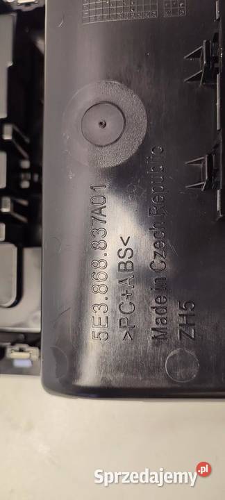 VW TAYRON LAMPKA PODSUFITKI RLINE 57H959561 KTL osobowe Oświetlenie kabiny