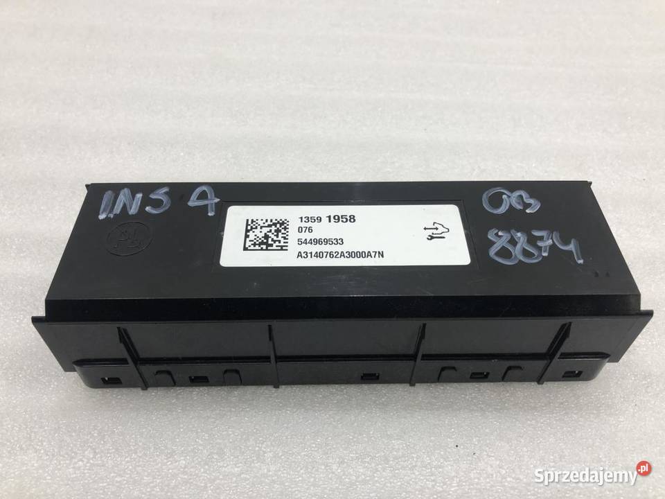 MODUŁ STEROWNIK NAWIEWU OPEL INSIGNIA A 13591958 osobowe sprzedam