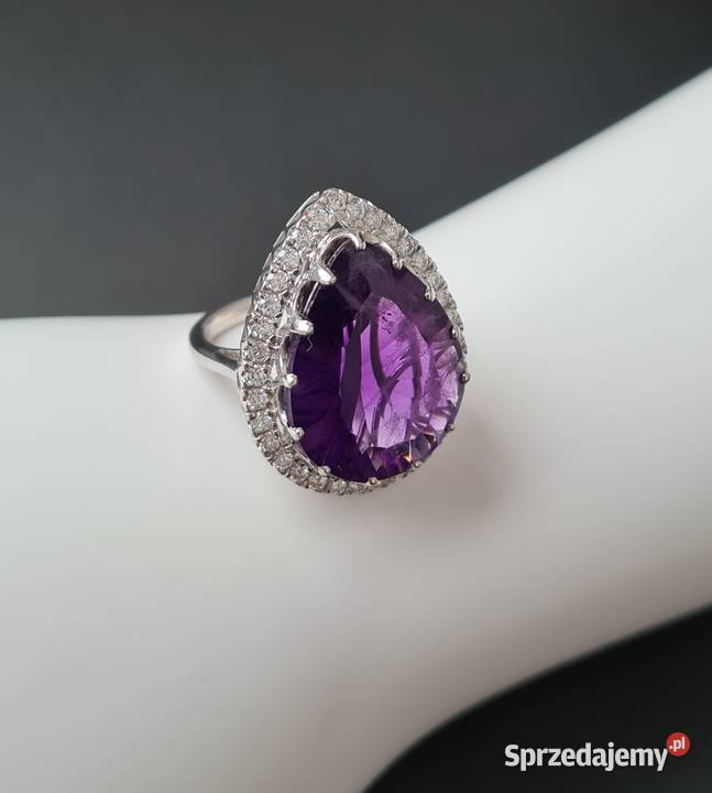 Srebrny pierścionek z ametystem i moissanitami mazowieckie Otwock sprzedam