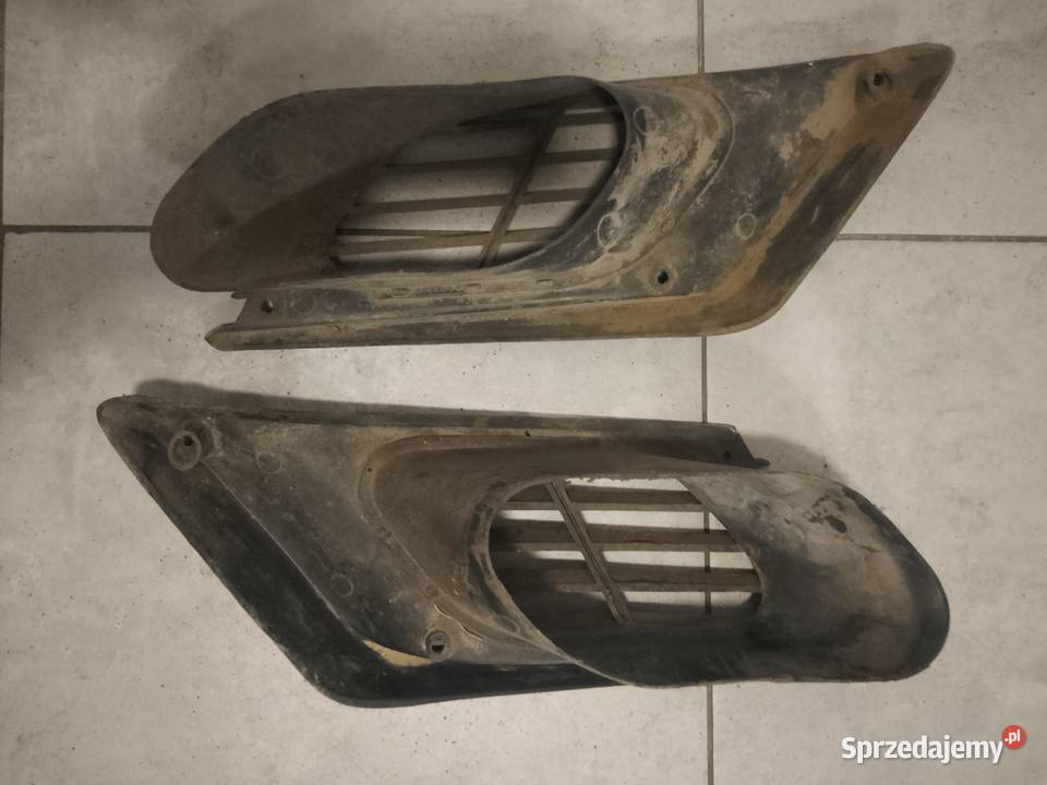 Osłony wlotów powietrza Fiat 126p Karoseria Ostrowiec Świętokrzyski